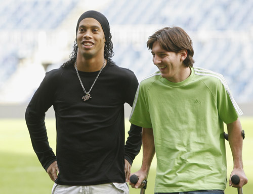 欧冠积分榜形势：拜仁阿森纳全胜，巴黎皇马遭首败，意甲陷危机（欧冠积分风云：拜仁阿森纳全胜领跑，巴黎皇马遭首败，意甲告急）