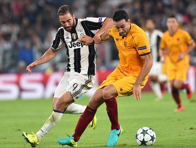 斯普利特：我们正在练习不同的防守策略，大家精神状态都很好（斯普利特：多种防守战术同步演练，全队士气高昂）