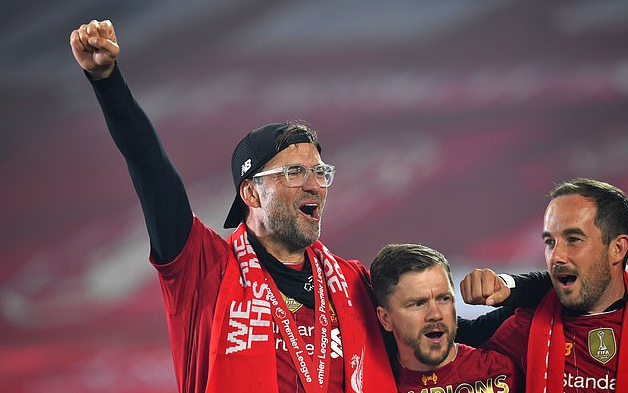 科贝尔：所有失球都是能避免的；阿德耶米的争议？他真是倒霉