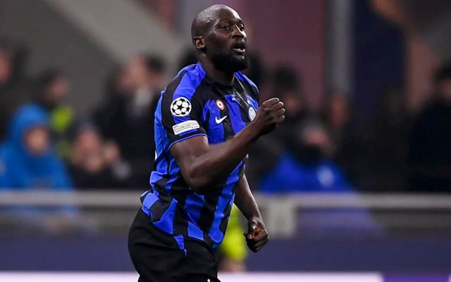 点射得分，凯文-迪克斯成为历史首位在德甲进球的印尼球员（凯文-迪克斯点射破门，成印尼球员德甲进球第一人）