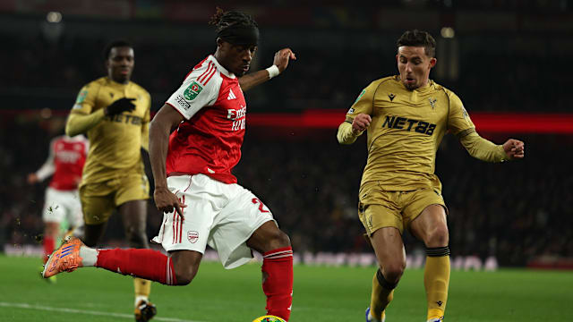 阿斯：德容已经退烧，参加了巴萨周四的训练课（阿斯报道：德容已退烧，周四随巴萨合练）