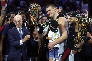 亚马尔：梅西是历史最佳，但我不想成为梅西，我想走自己的路（亚马尔：梅西乃史上最佳，但我不想做第二个梅西，我要走自己的路）