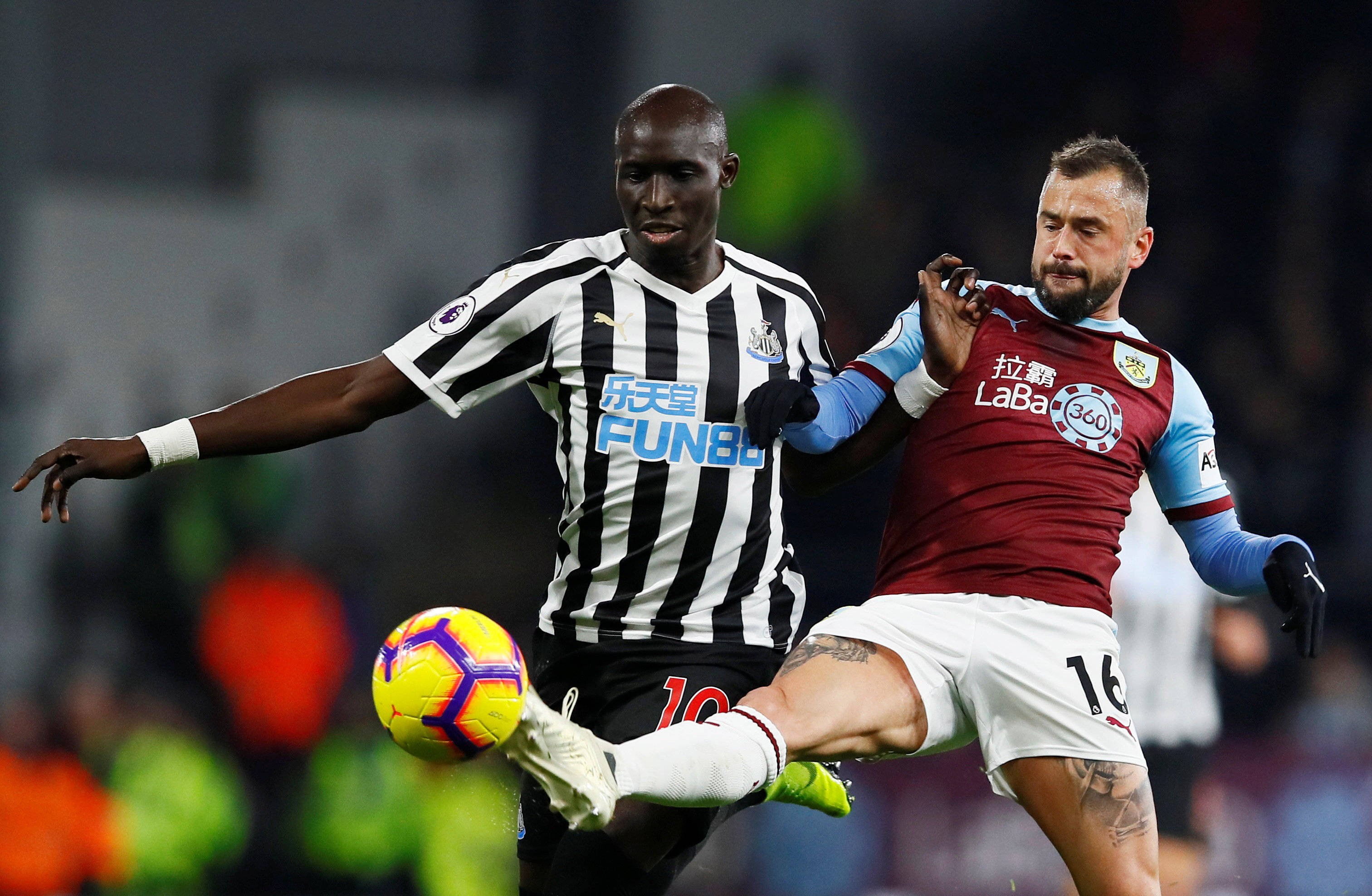 菲利普拉姆退役后的丰盛人生：为何我会选择和足球保持距离？（菲利普拉姆退役后的多彩人生：我为何选择与足球保持距离？）